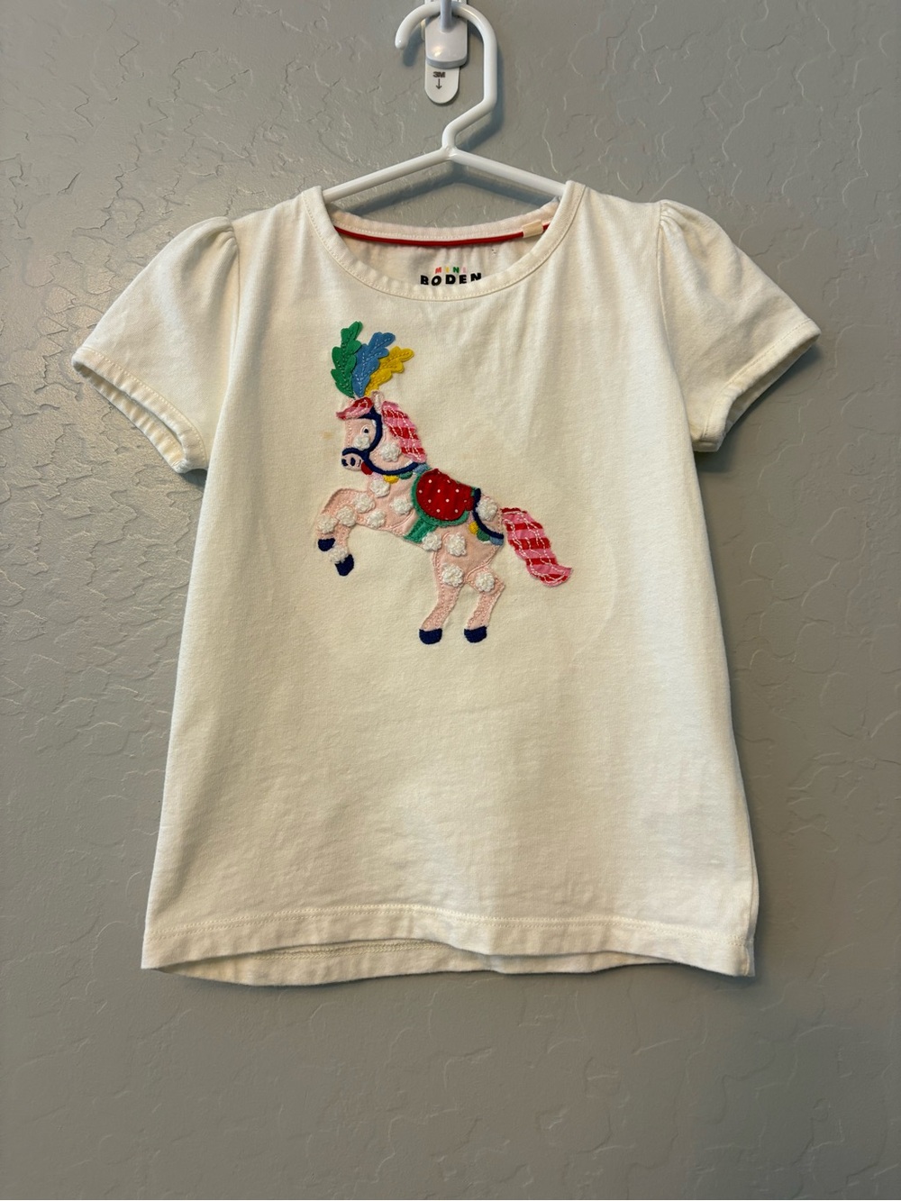 Mini Boden white circus carousel horse applique short sleeve t-shirt size 3-4 yr